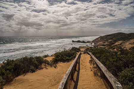 Picture of shore from walkway